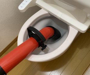 トイレの詰まり_修理作業